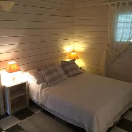 펜션 A Hidden Paradise - Charming With 2,400m2 Garden, 5 Minutes From The
